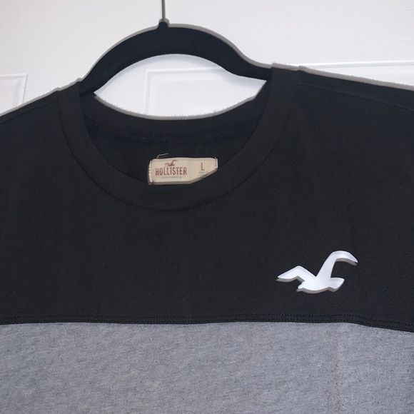 Holister Colour Block Logo Long Sleeve Tee - Picture 2 of 6